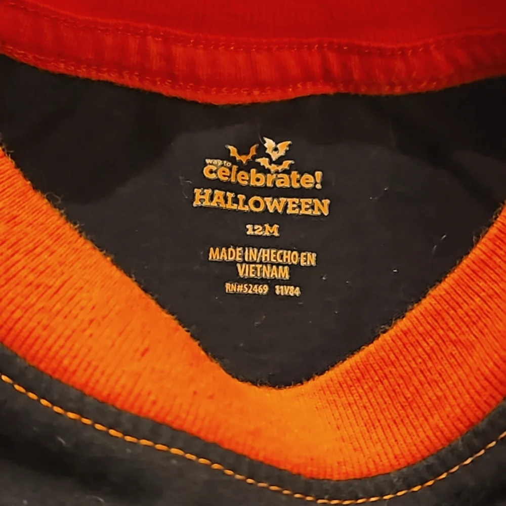 5/$13 Jack-o-Lantern Tee - Picture 3 of 3